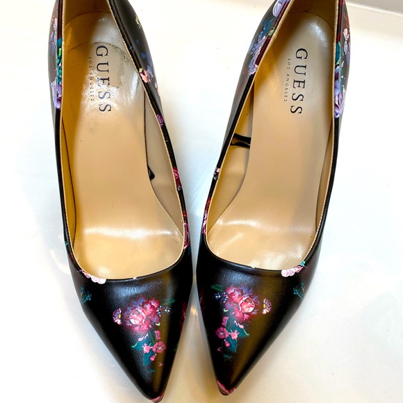 Guess Floral Pumps Sz 7 - Picture 2 of 8